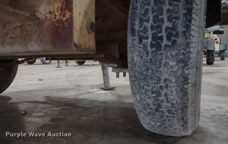 image for item MD9412 2008 Doosan Lightsource A  light plant