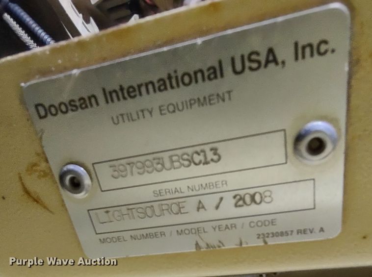 image for item MD9412 2008 Doosan Lightsource A  light plant