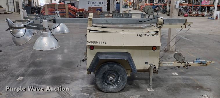 image for item MD9413 2008 Doosan Lightsource A  light plant