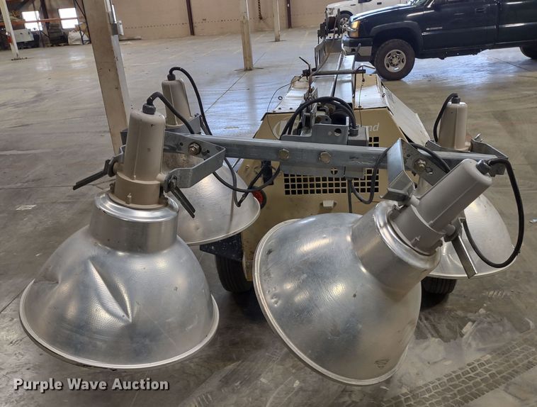 image for item MD9413 2008 Doosan Lightsource A  light plant