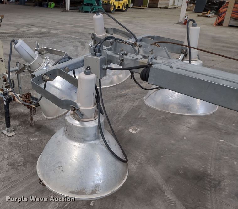 image for item MD9413 2008 Doosan Lightsource A  light plant