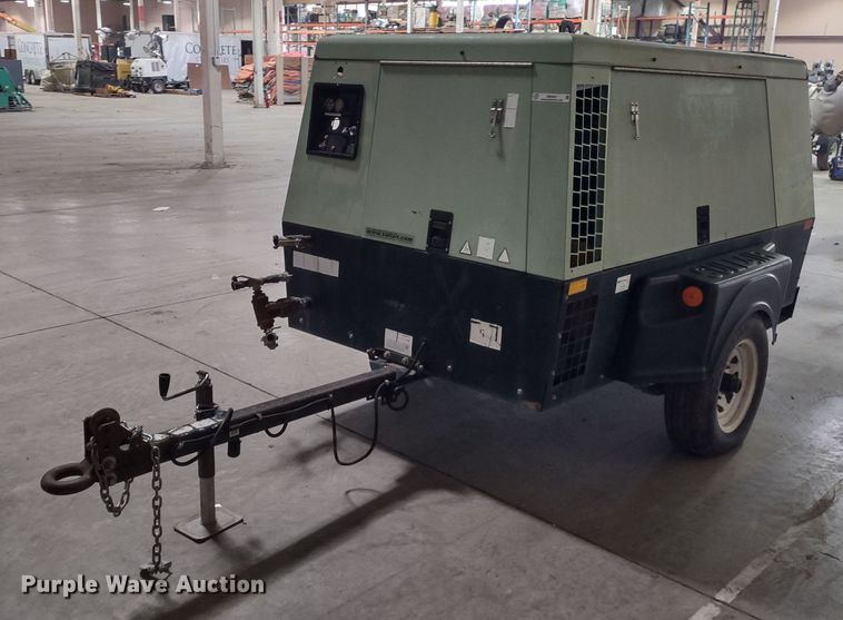 image for item MD9421 Sullair  air compressor