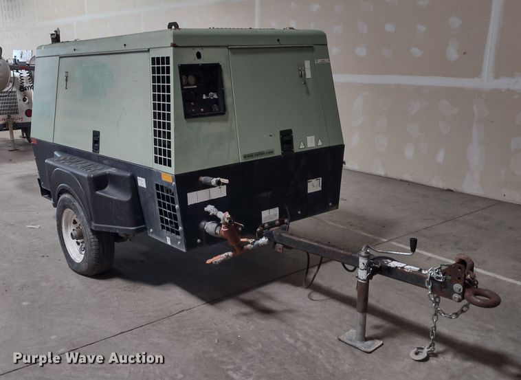 image for item MD9421 Sullair  air compressor