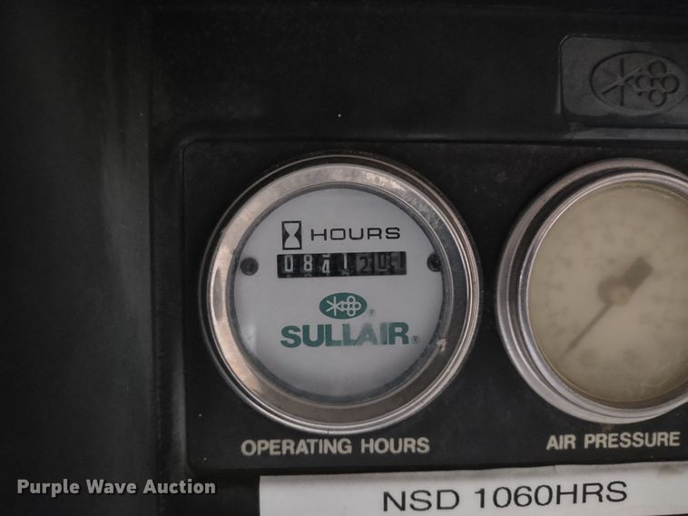 image for item MD9421 Sullair  air compressor