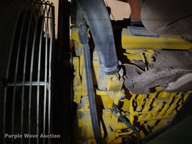 image for item MD9421 Sullair  air compressor