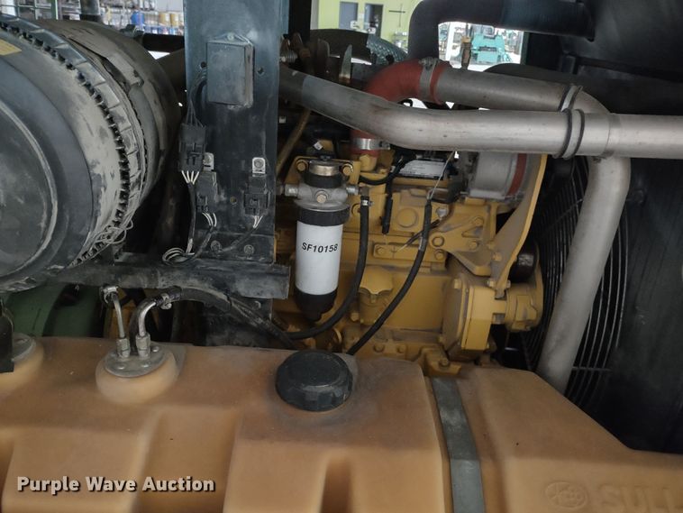 image for item MD9421 Sullair  air compressor