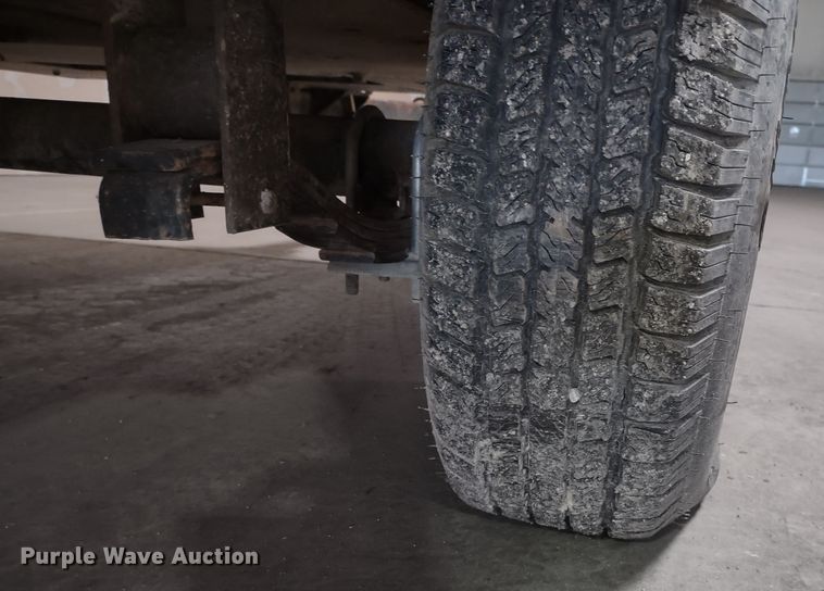 image for item MD9421 Sullair  air compressor