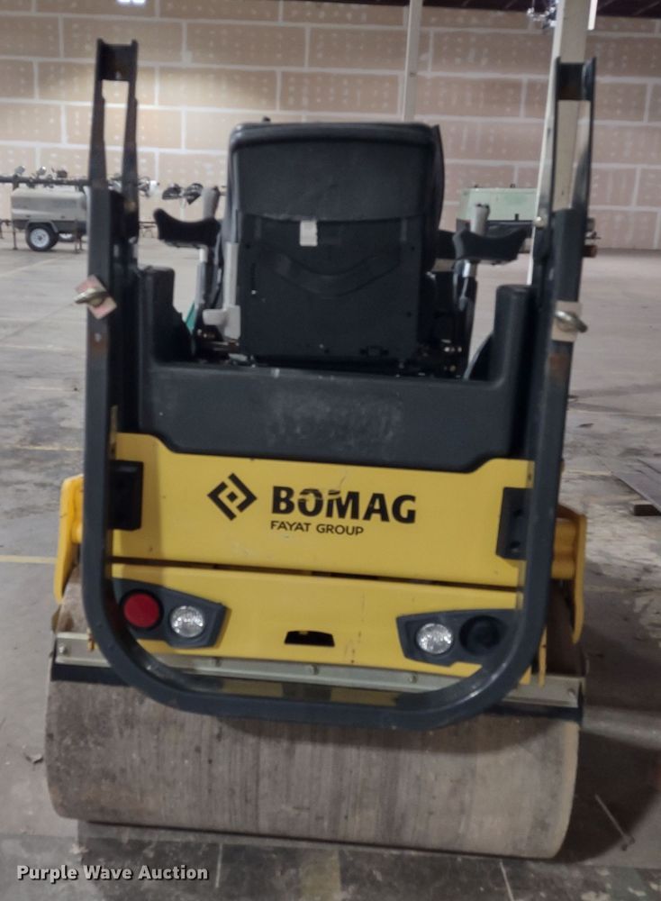 image for item MD9425 2015 Bomag BW120SL-5  double drum vibratory roller