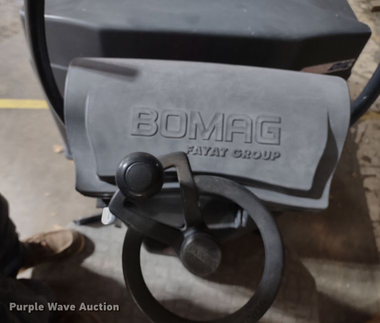 image for item MD9425 2015 Bomag BW120SL-5  double drum vibratory roller