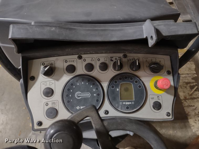 image for item MD9425 2015 Bomag BW120SL-5  double drum vibratory roller