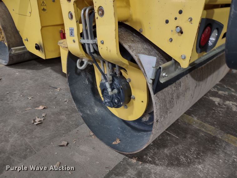 image for item MD9425 2015 Bomag BW120SL-5  double drum vibratory roller