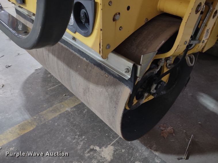 image for item MD9425 2015 Bomag BW120SL-5  double drum vibratory roller