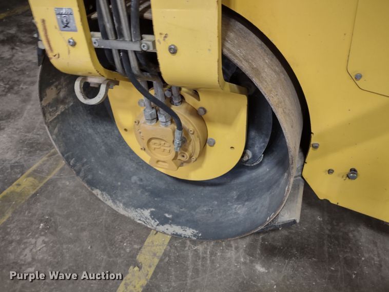 image for item MD9425 2015 Bomag BW120SL-5  double drum vibratory roller