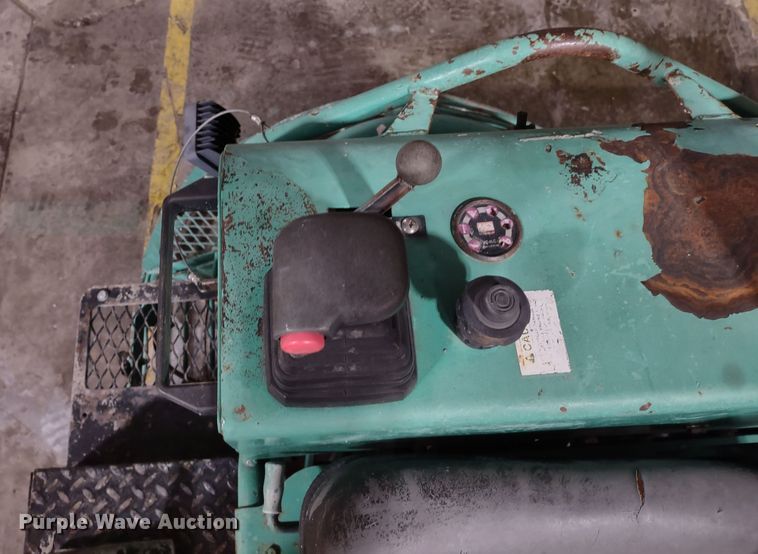 image for item MD9426 Whiteman HTX  power trowel