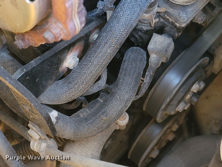 image for item ME9046 2013 John Deere 326E  skid steer loader