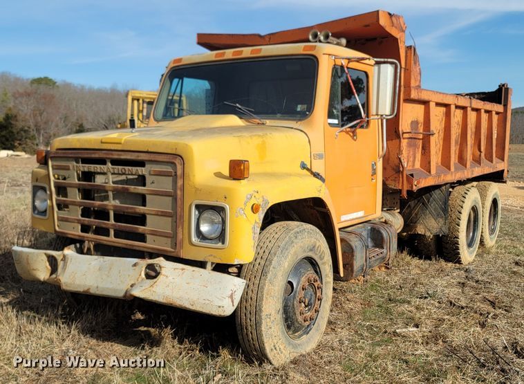 image for item ME9048 1986 International F1954  dump truck
