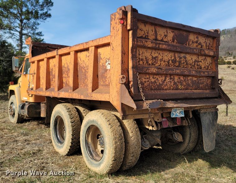 image for item ME9048 1986 International F1954  dump truck