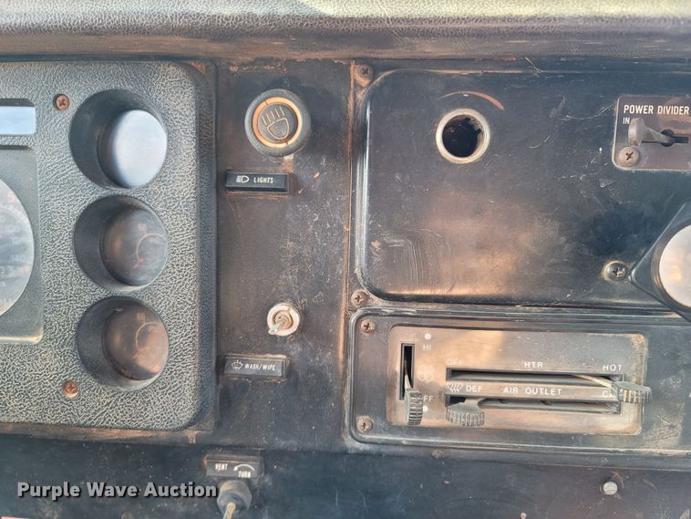 image for item ME9048 1986 International F1954  dump truck