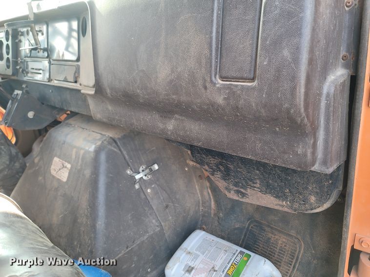 image for item ME9048 1986 International F1954  dump truck