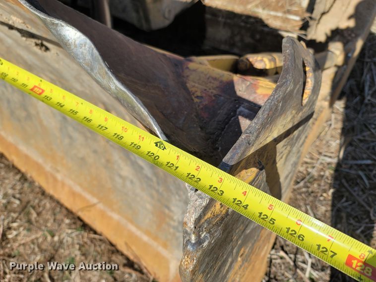 image for item ME9049 1987 Caterpillar D6H Series II  dozer