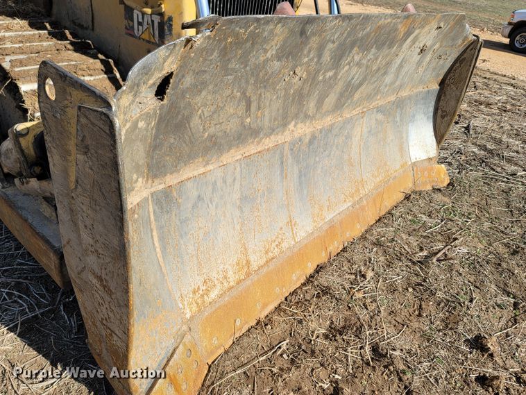 image for item ME9049 1987 Caterpillar D6H Series II  dozer
