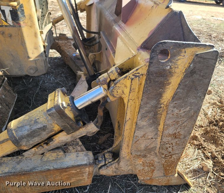 image for item ME9049 1987 Caterpillar D6H Series II  dozer