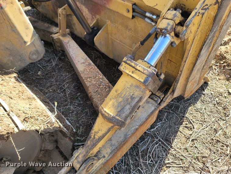 image for item ME9049 1987 Caterpillar D6H Series II  dozer