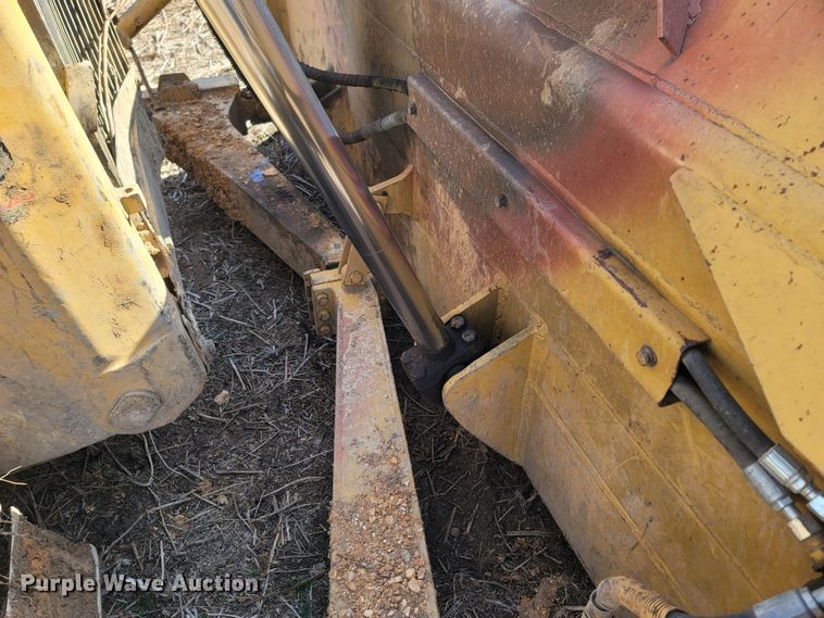 image for item ME9049 1987 Caterpillar D6H Series II  dozer