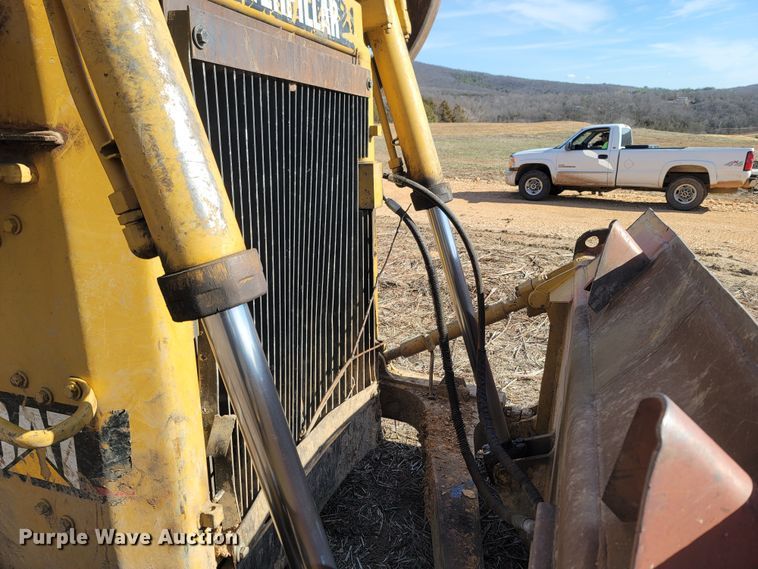 image for item ME9049 1987 Caterpillar D6H Series II  dozer