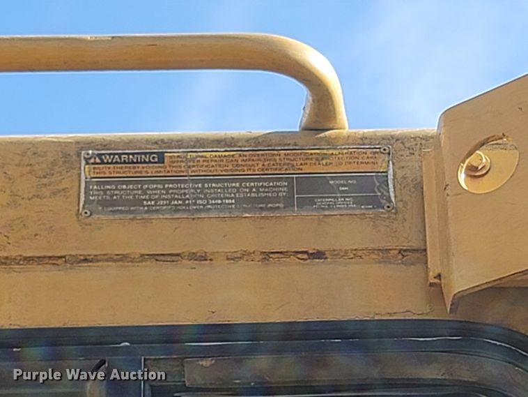 image for item ME9049 1987 Caterpillar D6H Series II  dozer