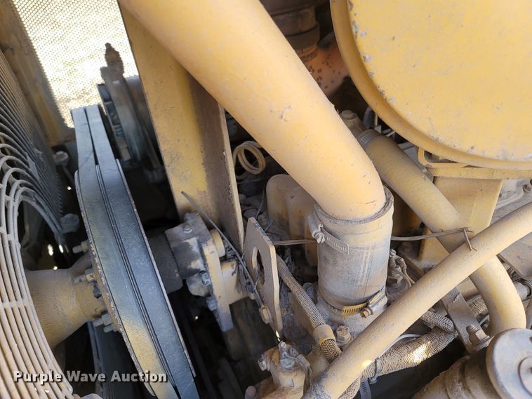 image for item ME9049 1987 Caterpillar D6H Series II  dozer