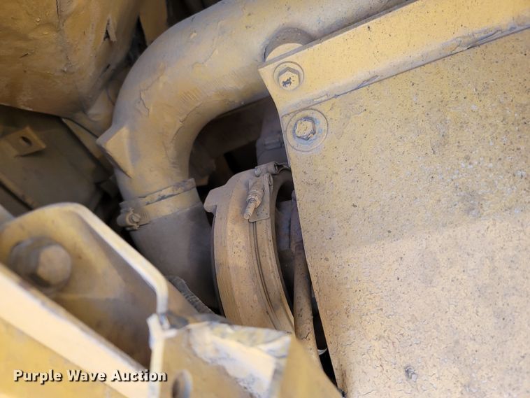 image for item ME9049 1987 Caterpillar D6H Series II  dozer