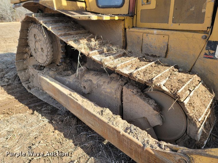 image for item ME9049 1987 Caterpillar D6H Series II  dozer