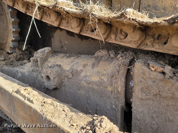 image for item ME9049 1987 Caterpillar D6H Series II  dozer