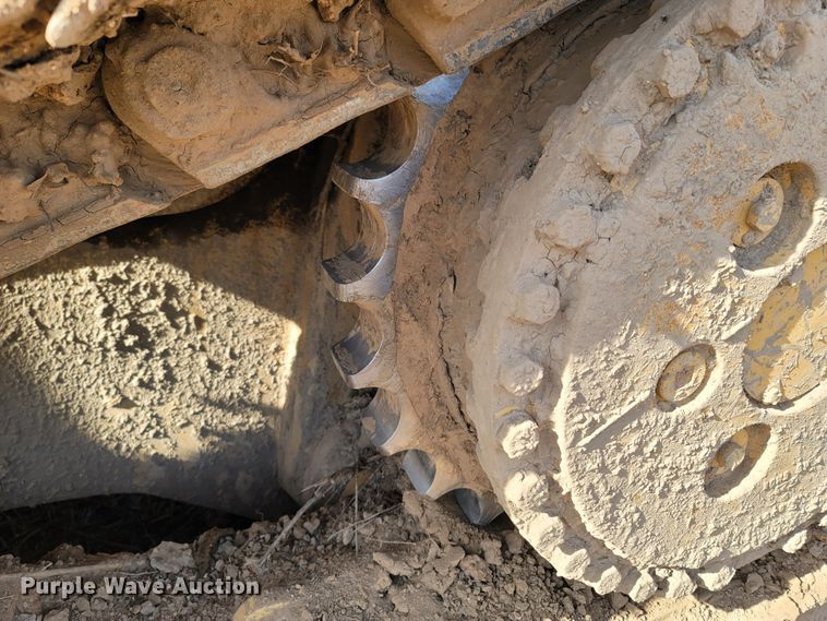 image for item ME9049 1987 Caterpillar D6H Series II  dozer