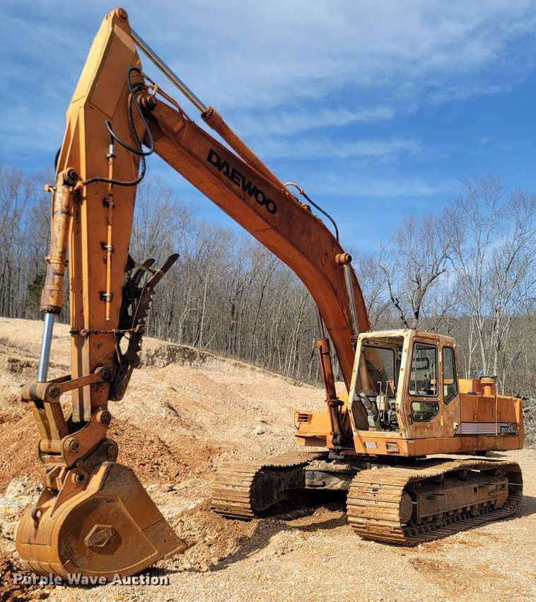 image for item ME9050 1995 Daewoo 280 LC III  excavator