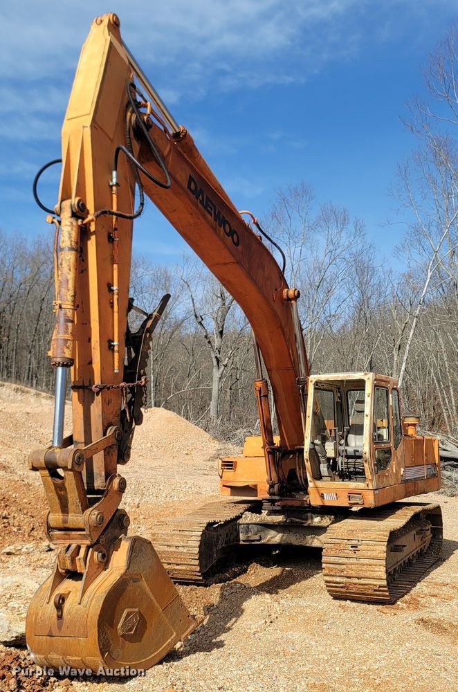 image for item ME9050 1995 Daewoo 280 LC III  excavator