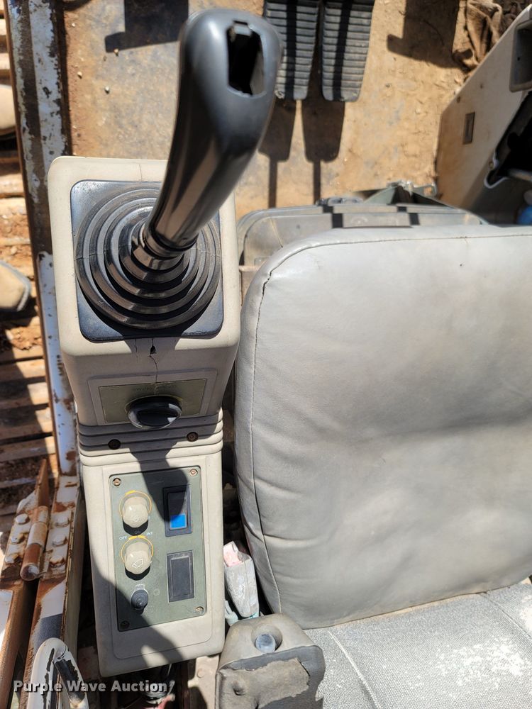 image for item ME9050 1995 Daewoo 280 LC III  excavator