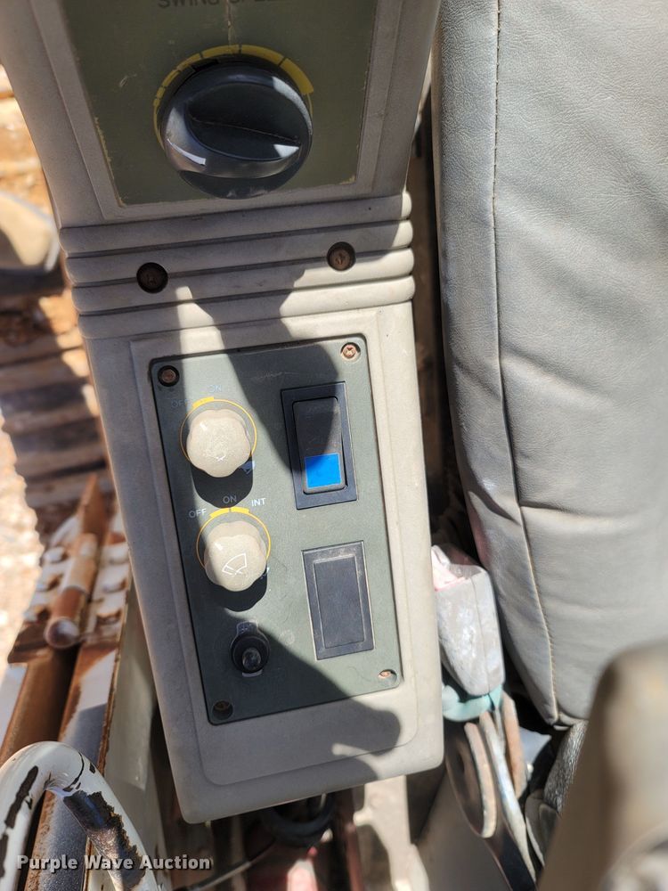 image for item ME9050 1995 Daewoo 280 LC III  excavator