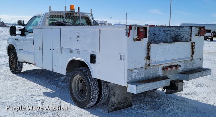 image for item ME9768 2000 Ford F550 Super Duty XL  utility / service truck