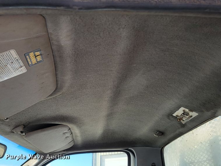 image for item ME9768 2000 Ford F550 Super Duty XL  utility / service truck