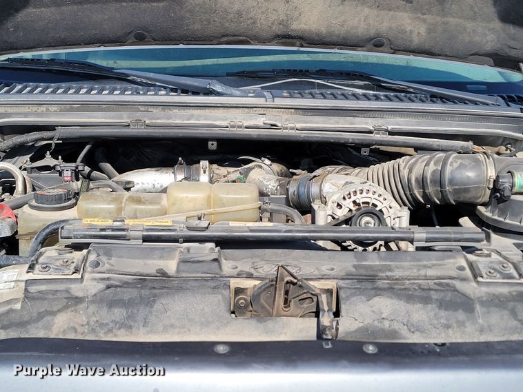 image for item ME9768 2000 Ford F550 Super Duty XL  utility / service truck