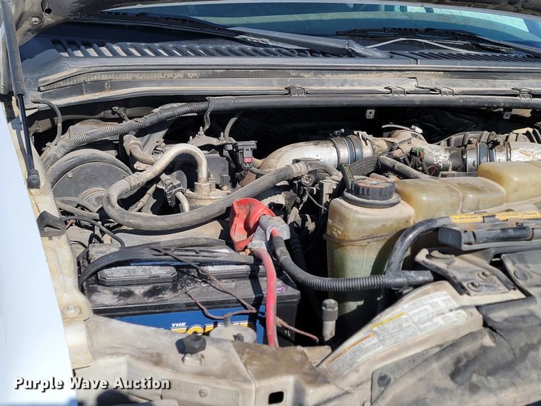 image for item ME9768 2000 Ford F550 Super Duty XL  utility / service truck