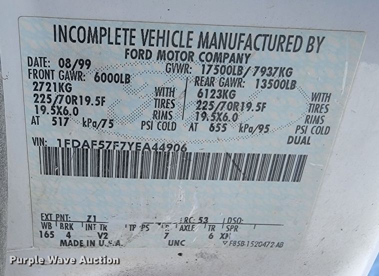 image for item ME9768 2000 Ford F550 Super Duty XL  utility / service truck