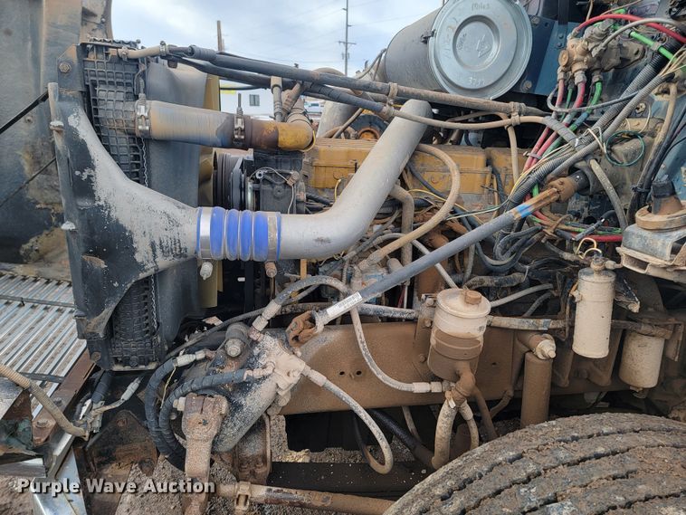 image for item ME9778 1995 Freightliner FLD112  dump truck