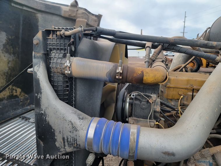 image for item ME9778 1995 Freightliner FLD112  dump truck