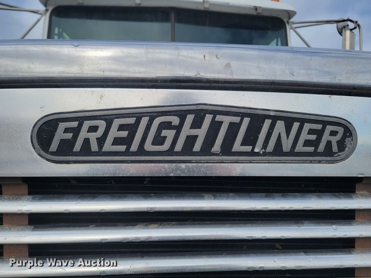 image for item ME9778 1995 Freightliner FLD112  dump truck
