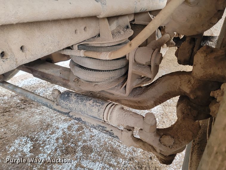 image for item ME9778 1995 Freightliner FLD112  dump truck