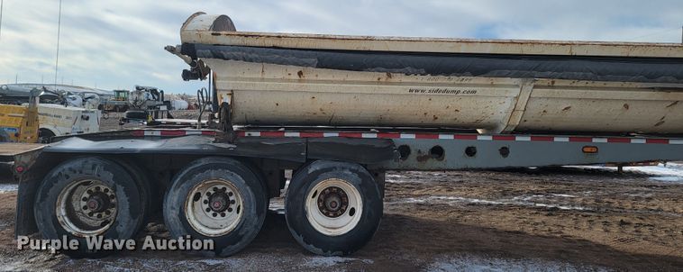 image for item ME9780 2011 Smith Co  side dump trailer