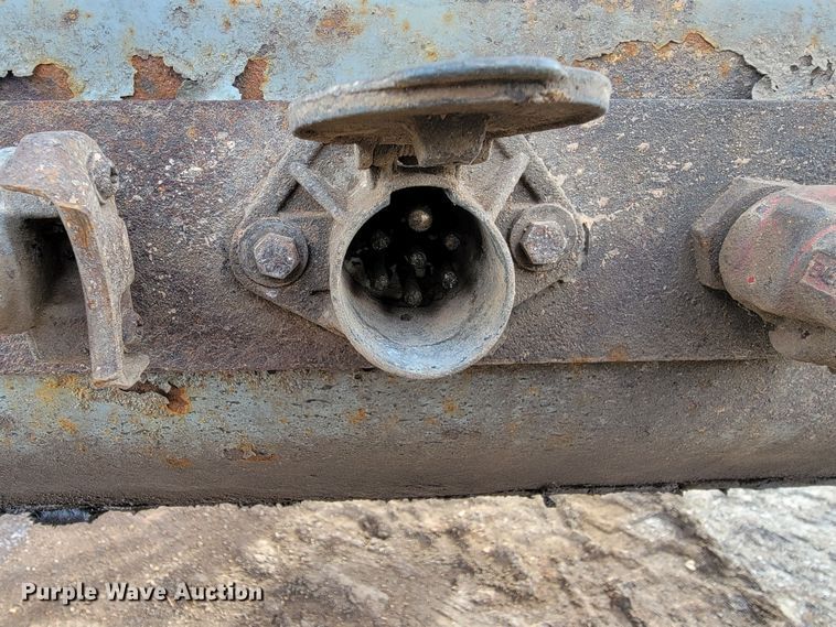 image for item ME9780 2011 Smith Co  side dump trailer